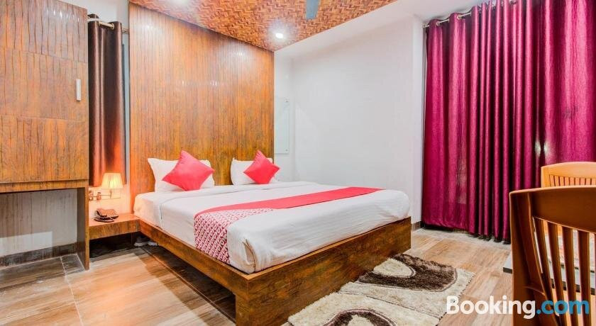 Hotel Rudraksha Inn主图