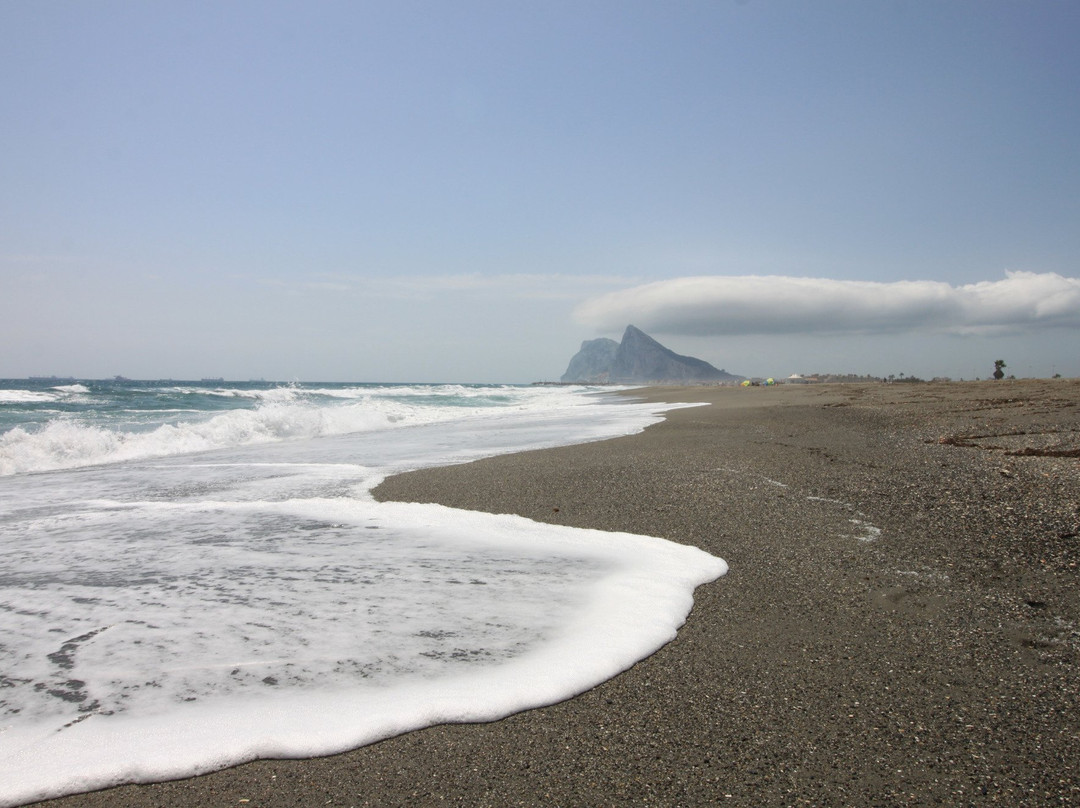 Playa de la Atunara景点图片