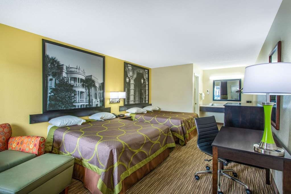 Super 8 by Wyndham Florence主图