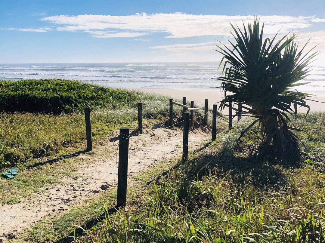Lennox Head Beach景点图片