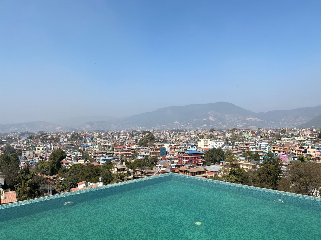 香巴拉酒店主图