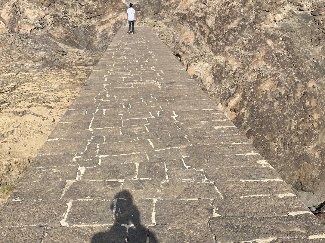 Tawilah Tanks Crater-Aden必去景点