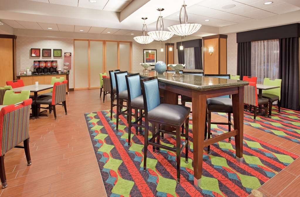 Hampton Inn Norfolk主图