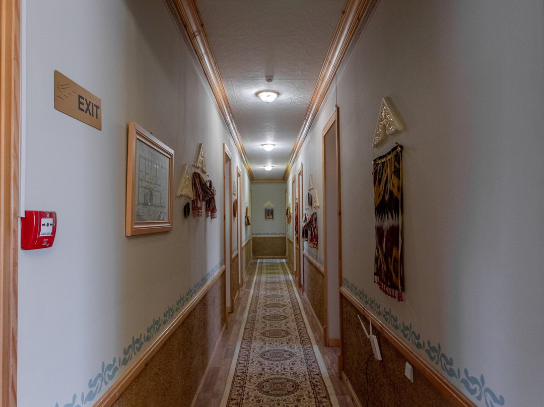 Hotel Billuri Sitora主图