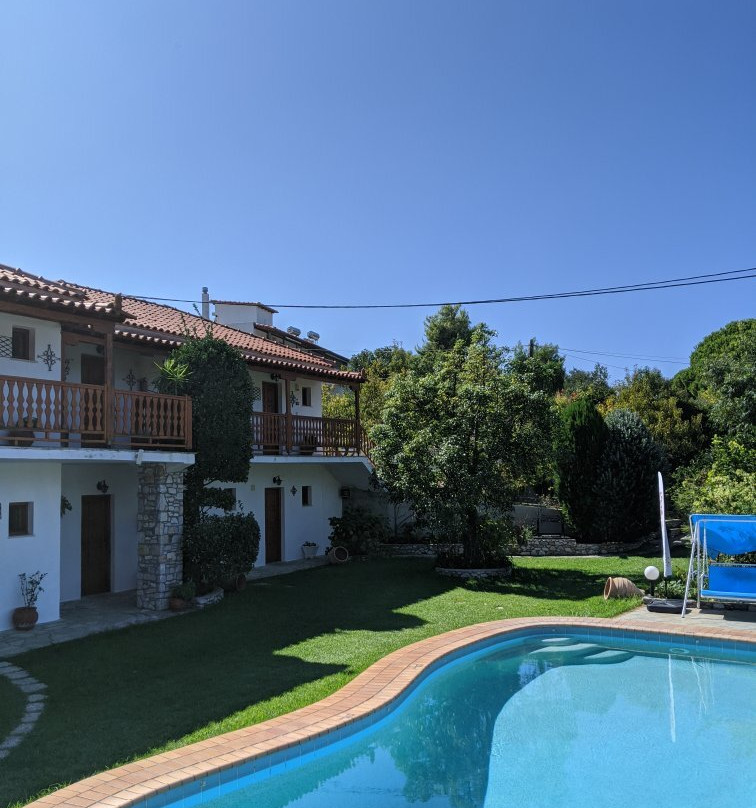 Veronica Studios主图