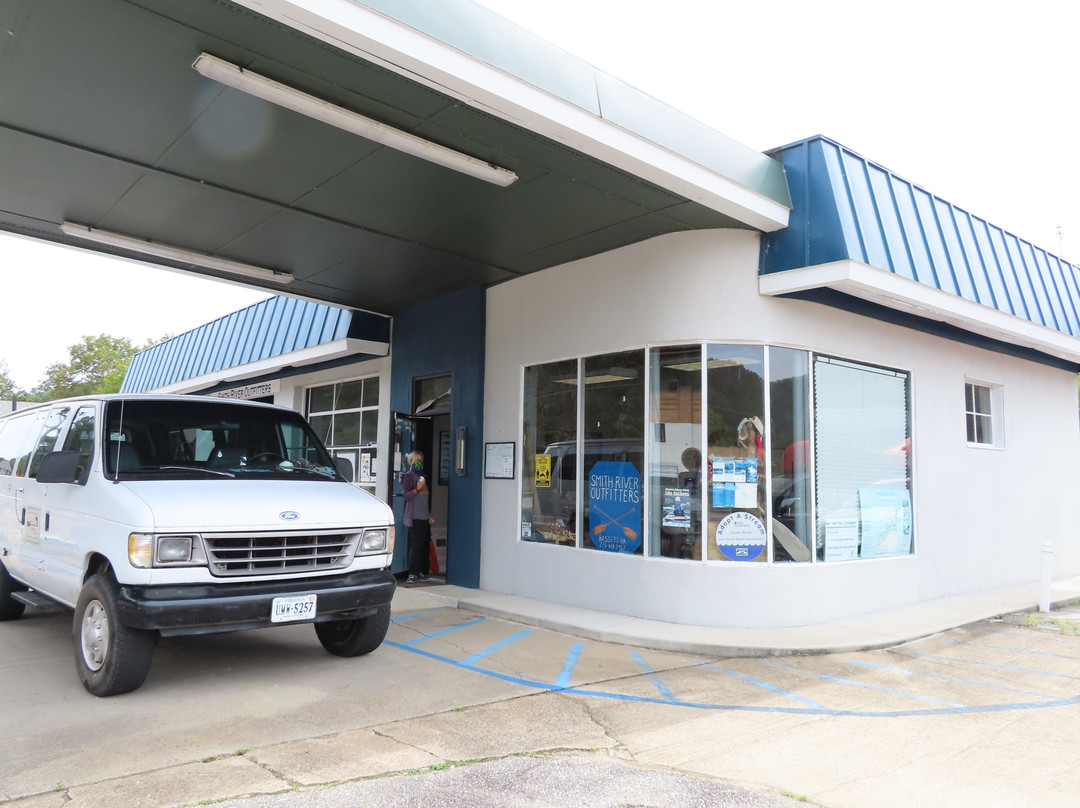 Smith River Outfitters-Bassett必去景点