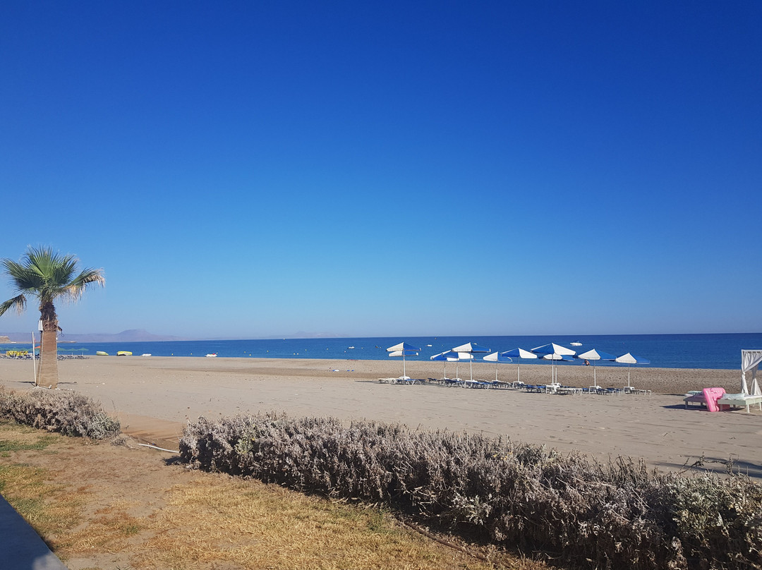 Iperion Beach Hotel主图