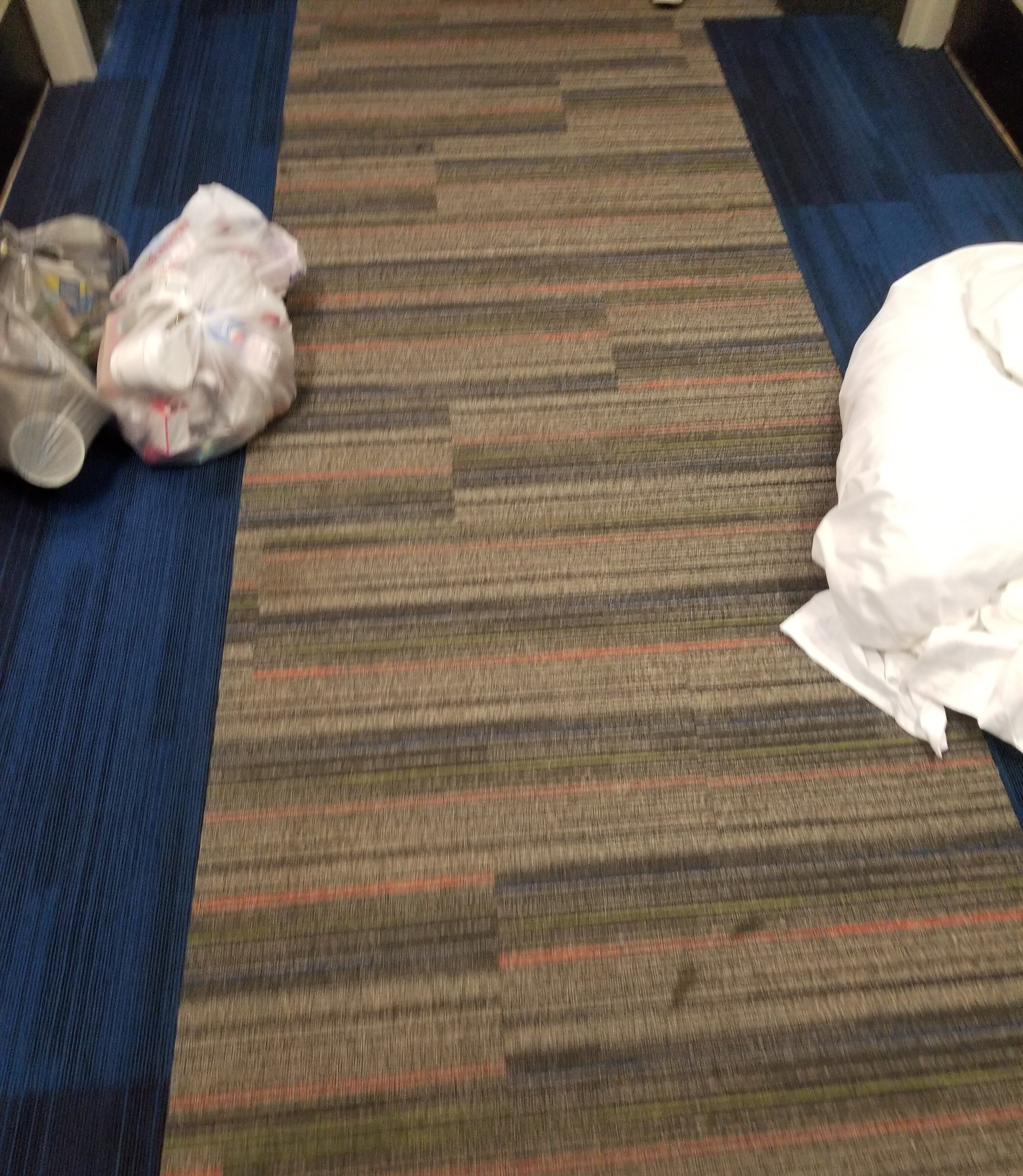 Holiday Inn Express & Suites Fort Wayne by IHG-浴室