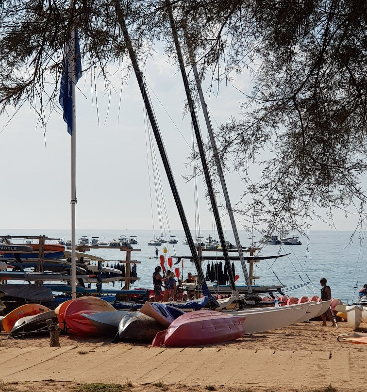 San Pol Beach景点图片