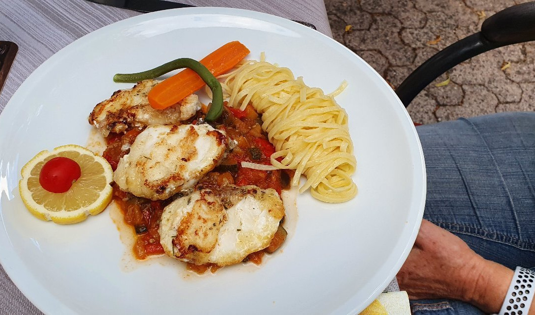 苏根拜德酒店主图