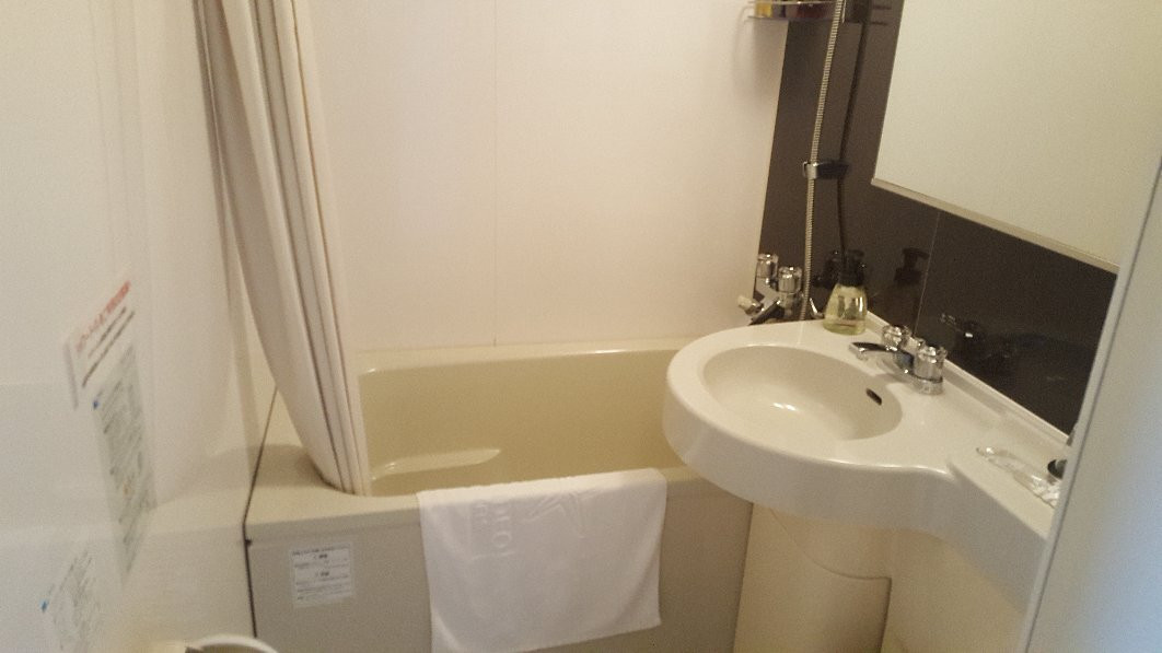 半田光辉酒店主图