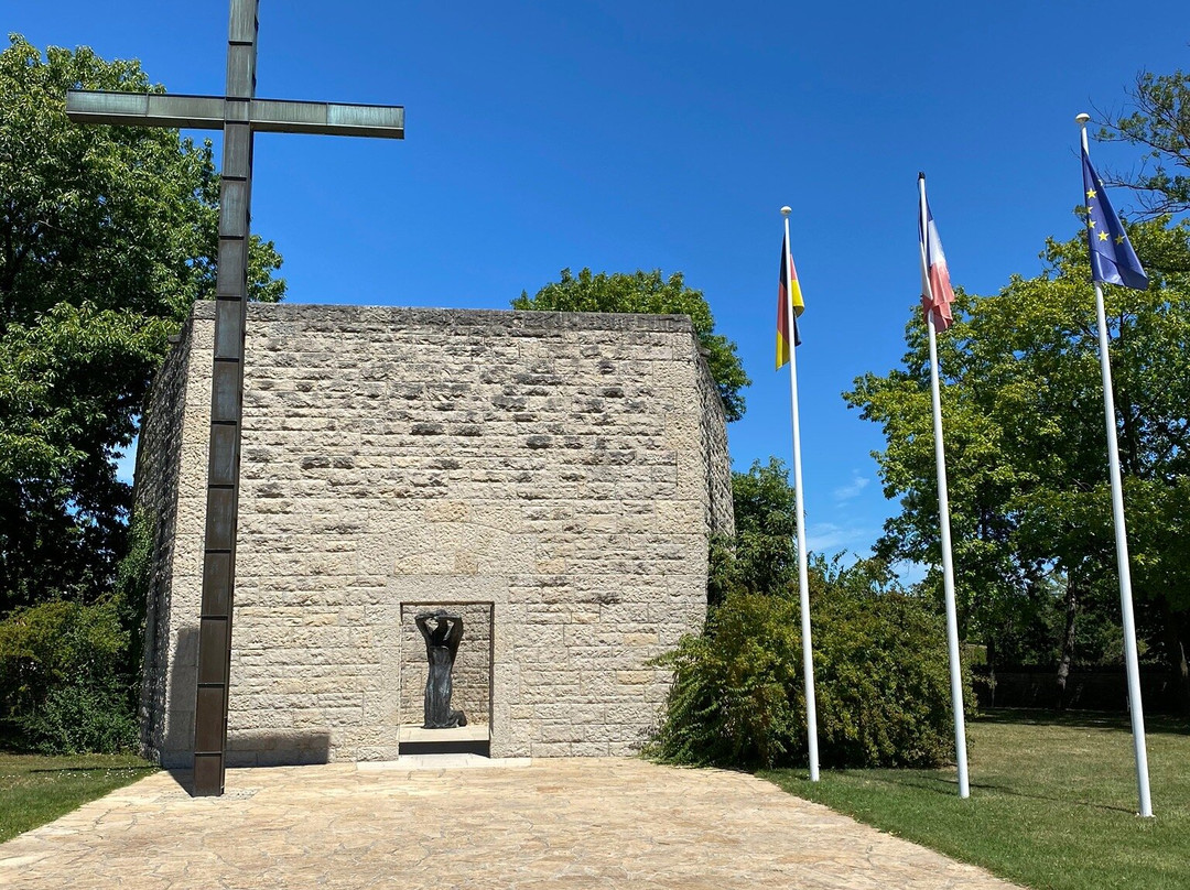 Cimetière Militaire Allemand-Dagneux必去景点