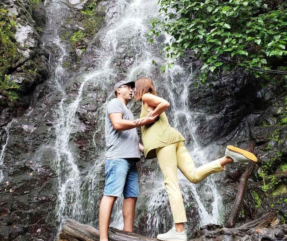 Mirveti Waterfall景点图片
