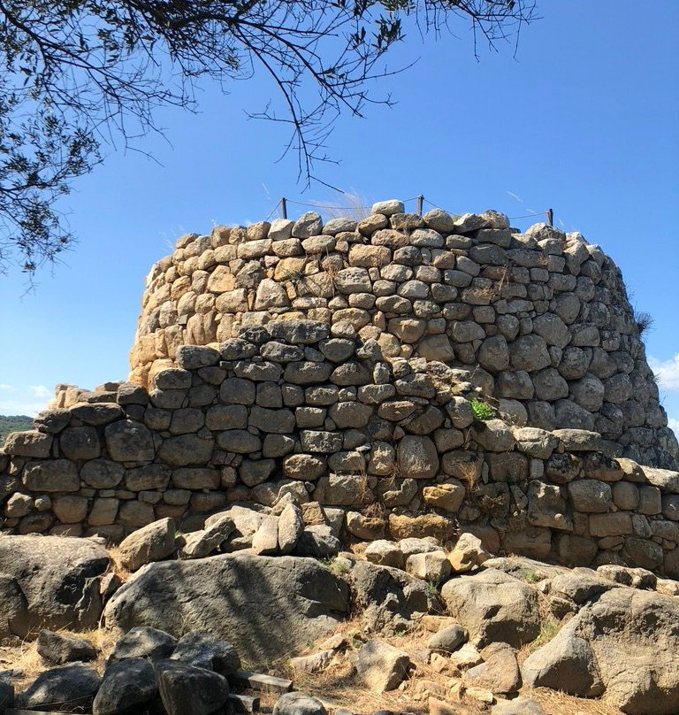 Nuraghe la Prisgiona-Arzachena必去景点