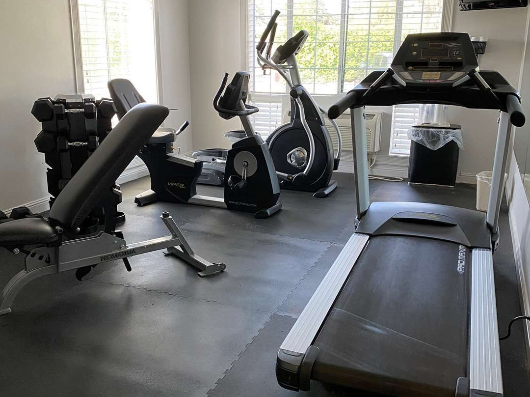 贝斯特韦斯特克隆尼阿尔酒店主图