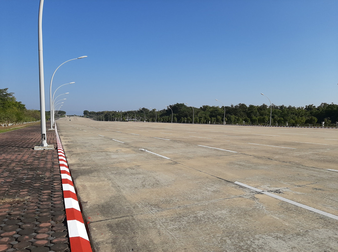 20 Lane Highway-内比都必去景点