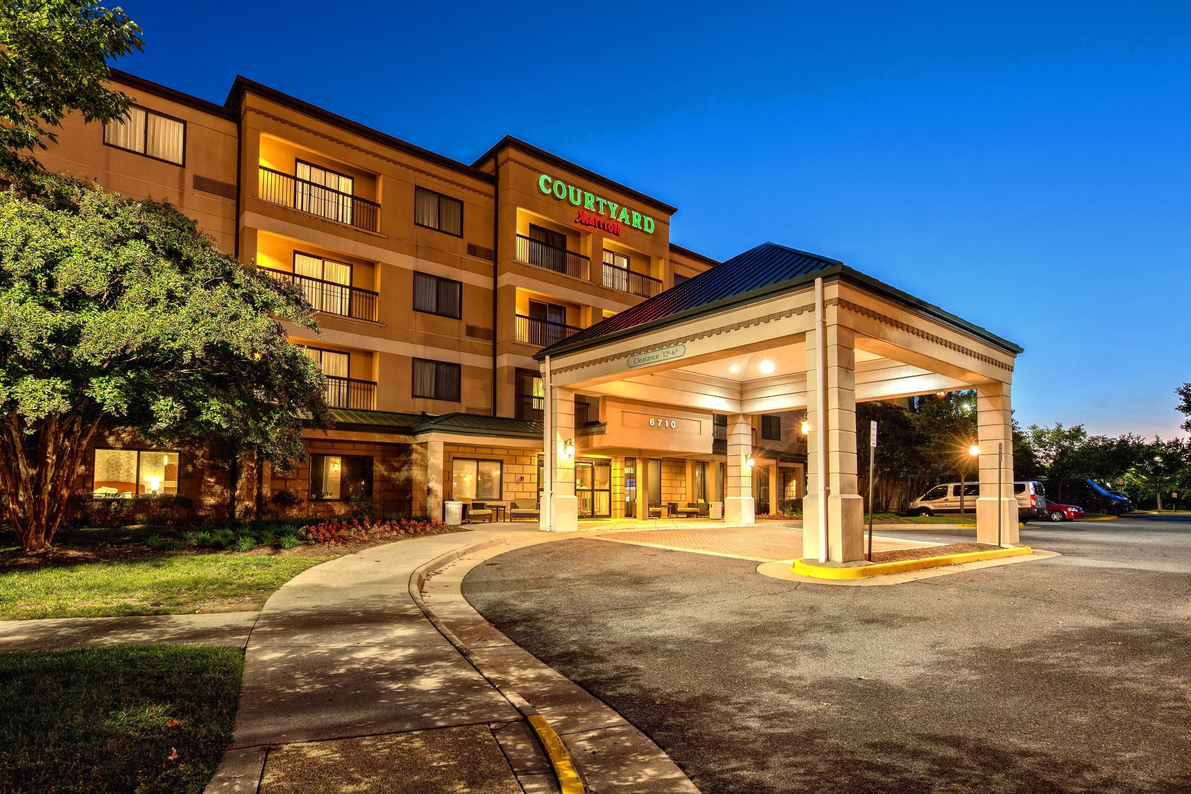 Courtyard Springfield-官方