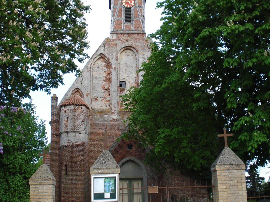 Dorfkirche Samtens景点图片