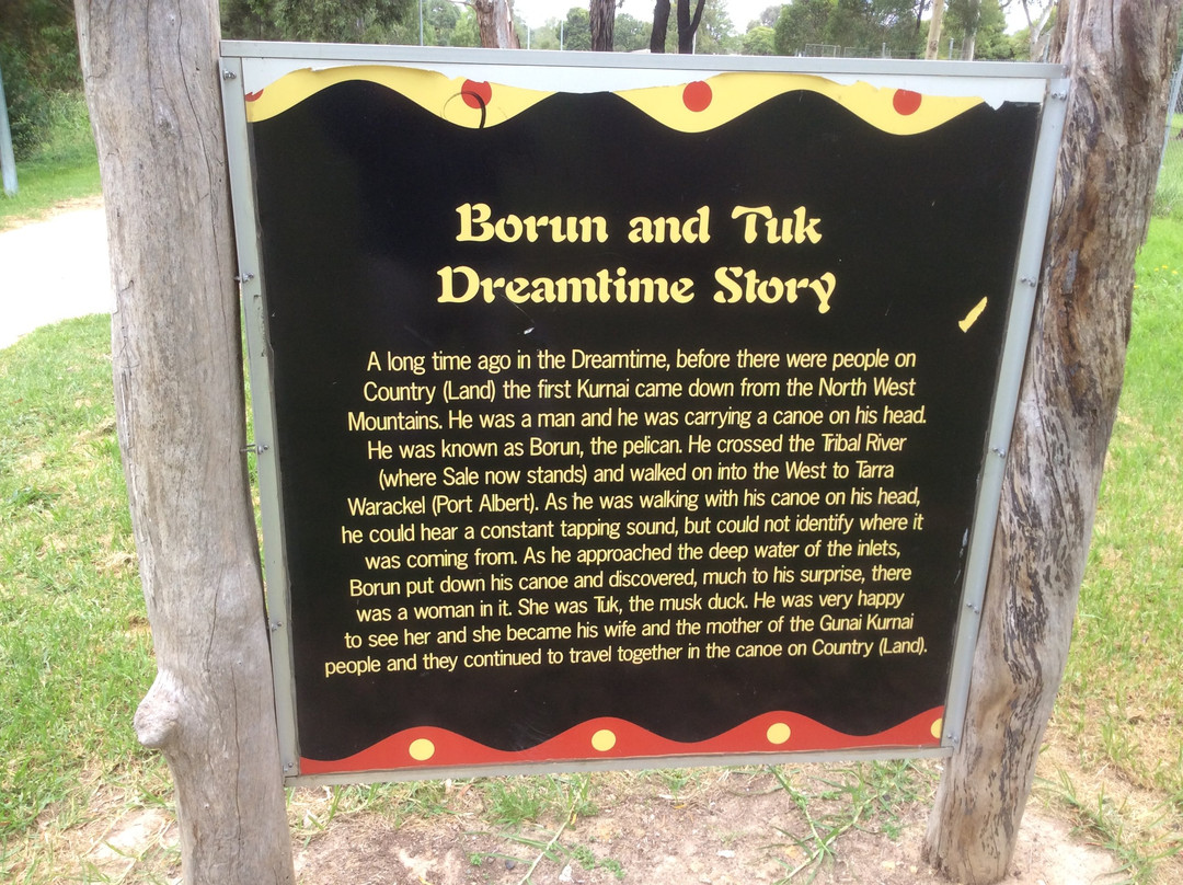 Waterhole Creek Cultural Trail-摩威必去景点