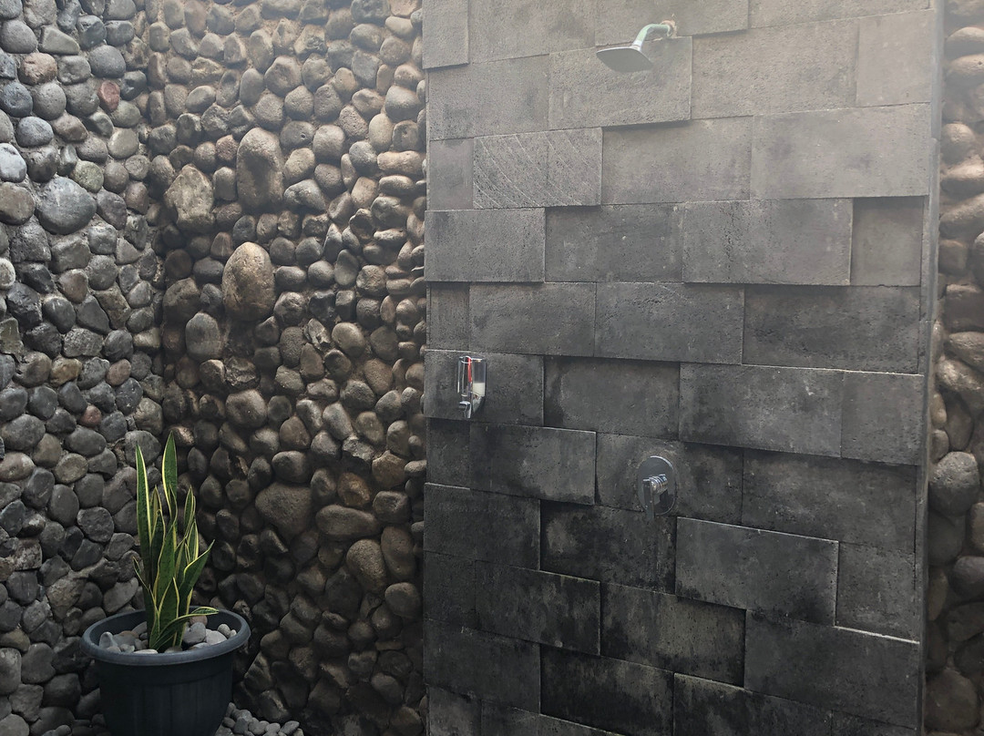 West Break Bali Medewi主图