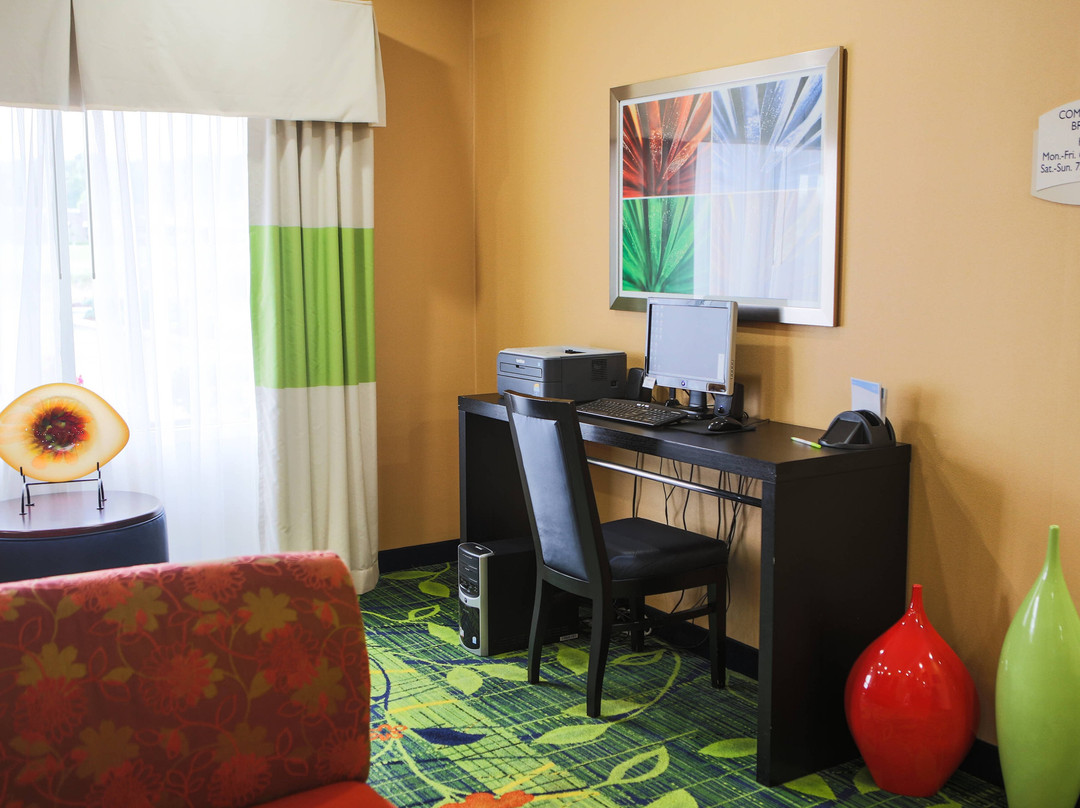 Comfort Inn & Suites主图