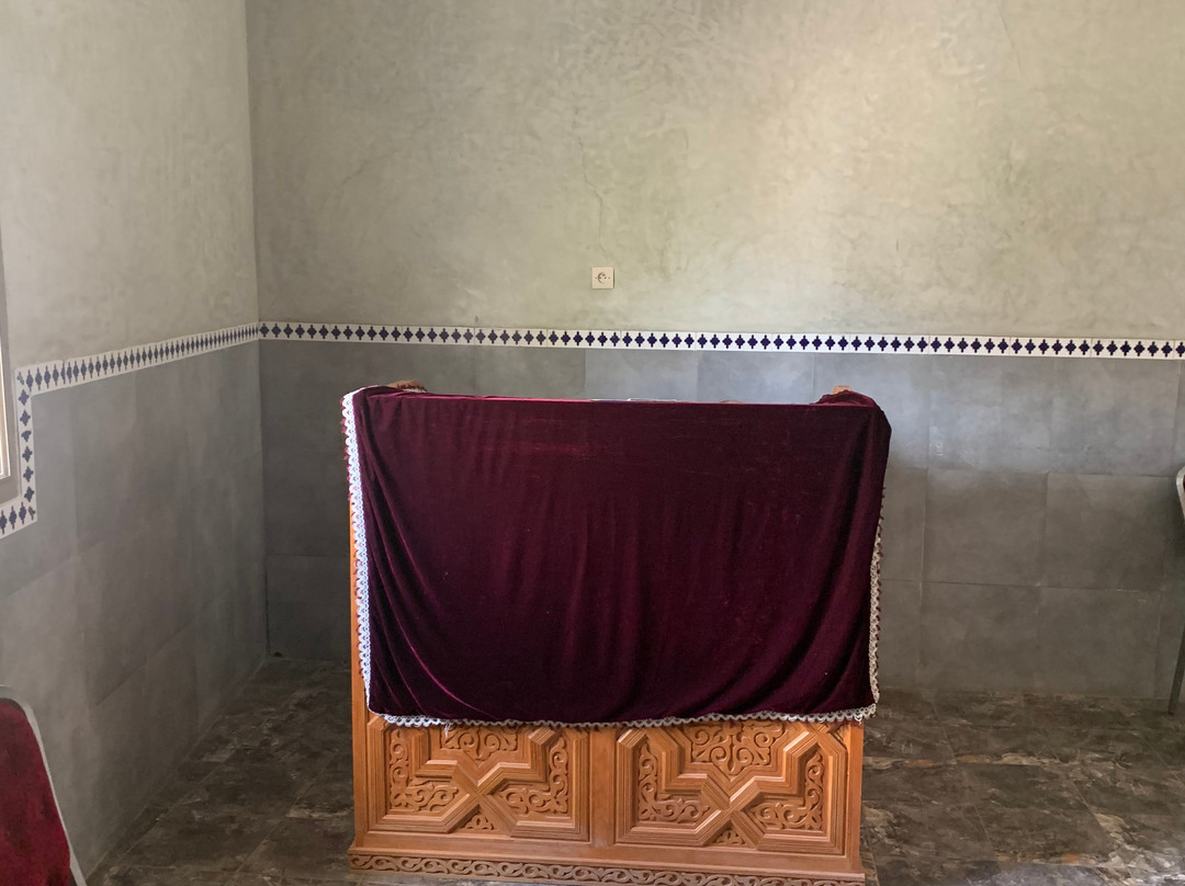 Tomb of Rabbi Shlomo Bel Hensh-Ourika必去景点