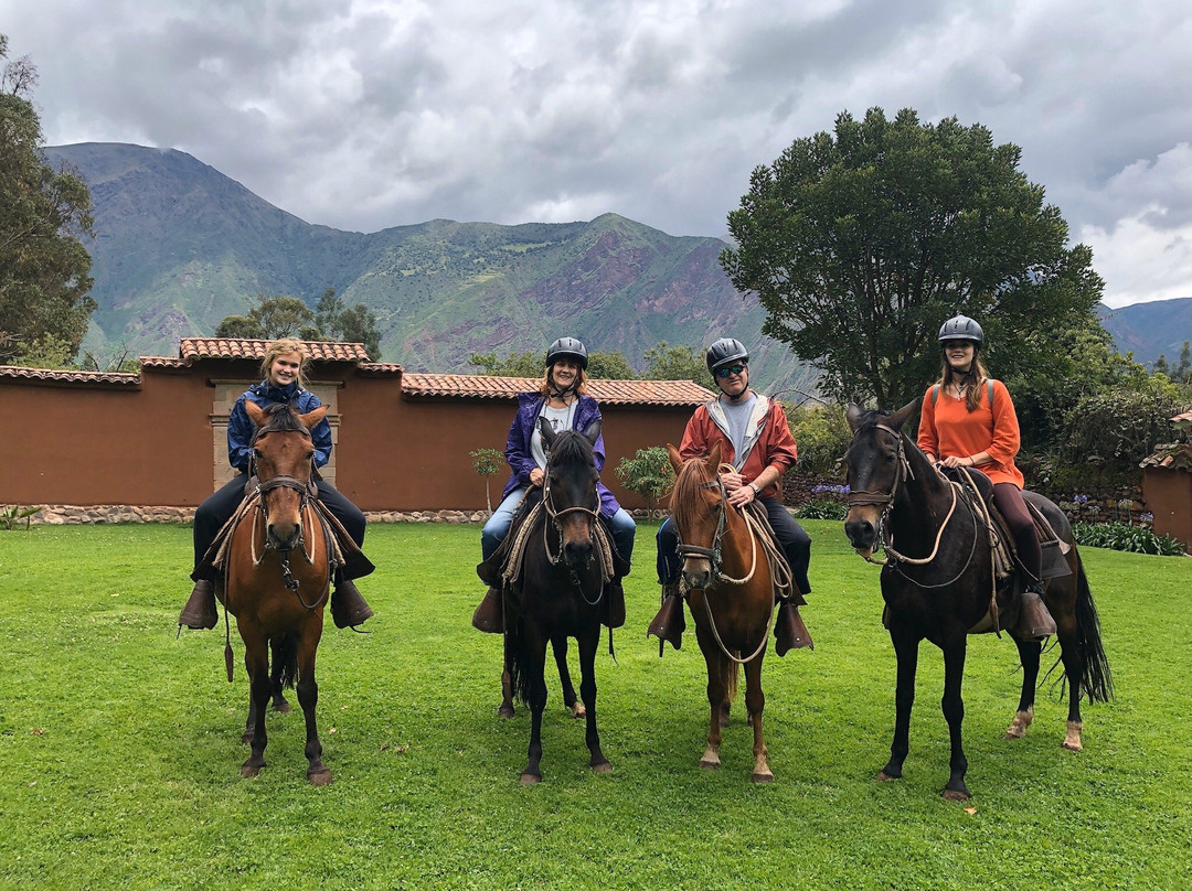 Yampu Tours-科帕卡巴纳必去景点