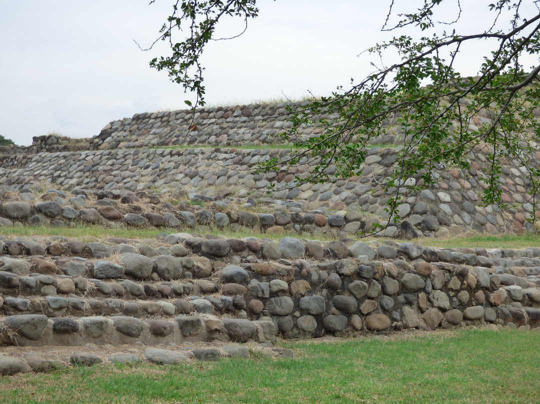 Zona Arqueológica la Campana-Villa de Alvarez必去景点