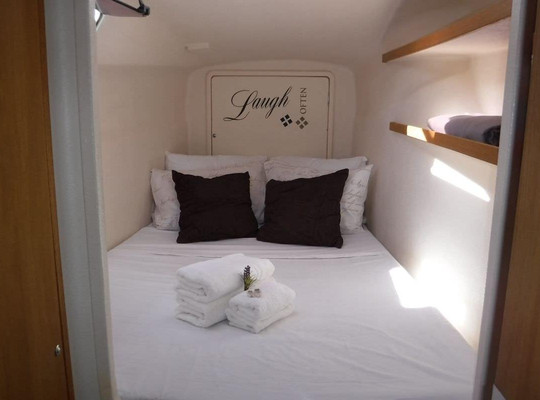 Sail Entheos-夏洛特阿马利亚必去景点