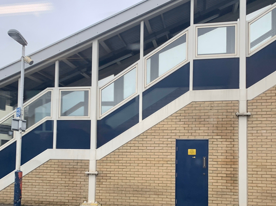 Staines Railway Station-斯坦斯必去景点