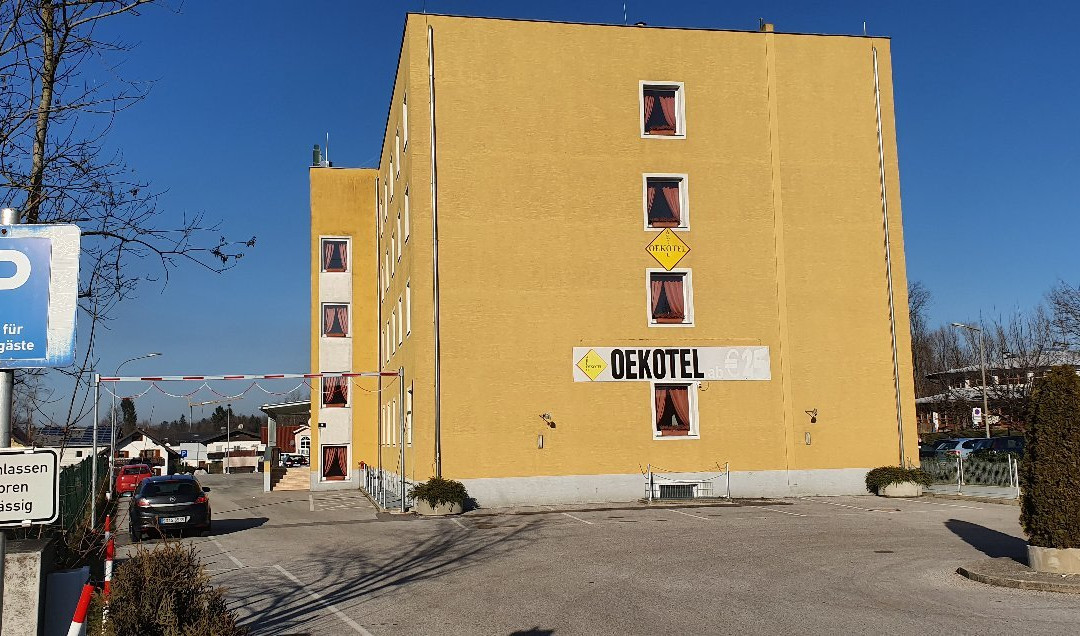 A.E.I.O.U Oekotel主图