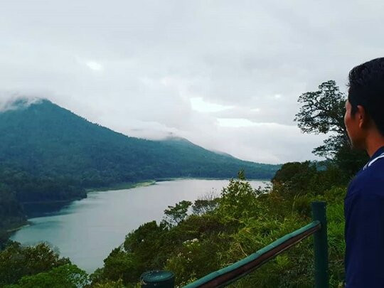 Twin Lake View景点图片
