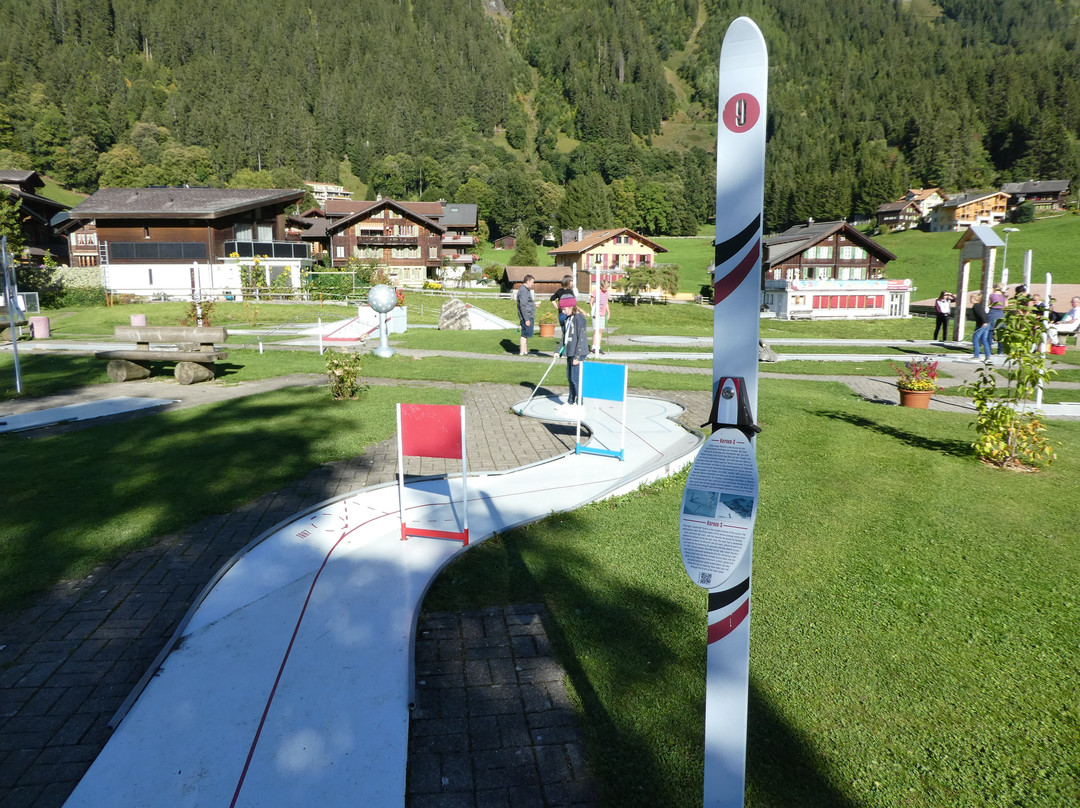 Lauberhorn Crazygolf-翁根必去景点