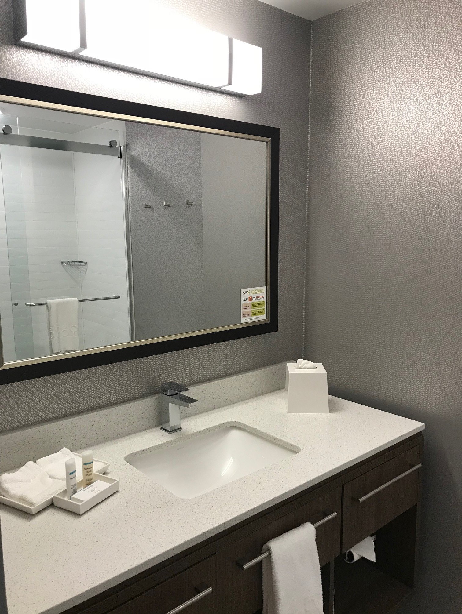 Home2 Suites by Hilton Edmonton South-浴室