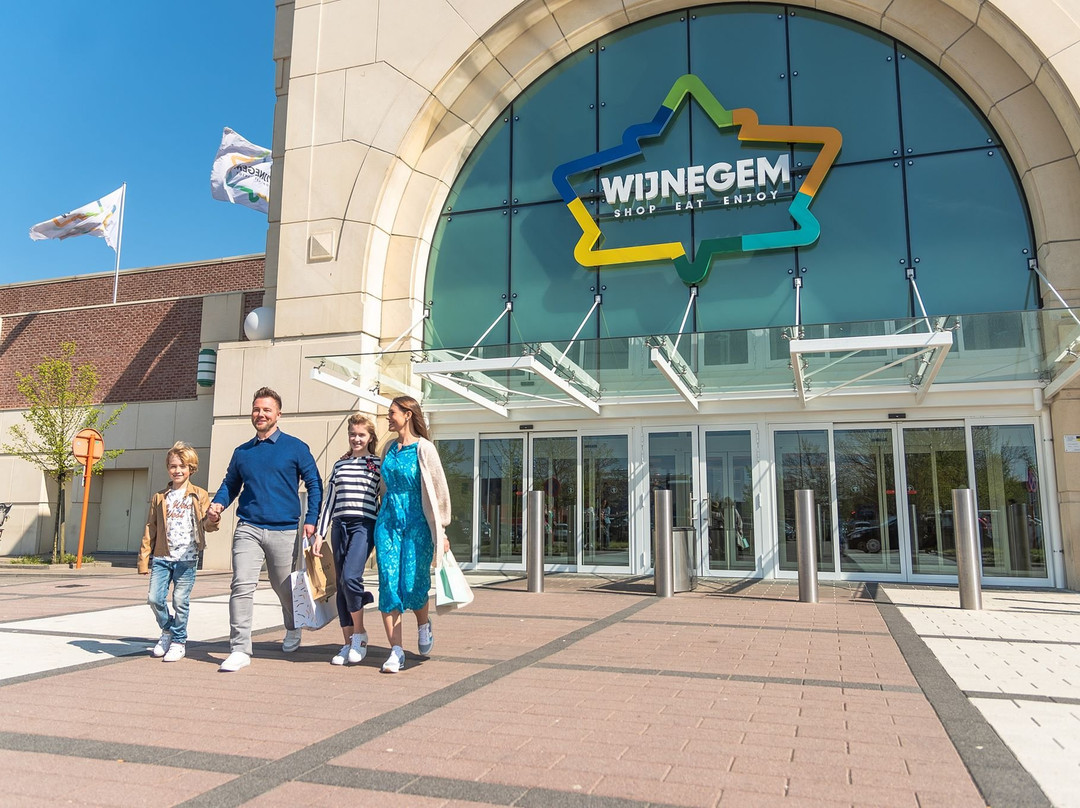 Schoten旅游景点-Wijnegem - Shop Eat Enjoy