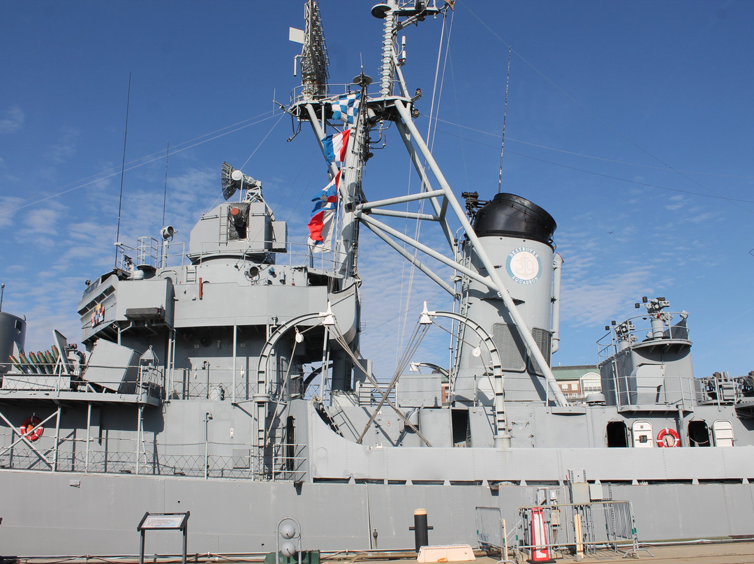 USS Cassin Young景点图片
