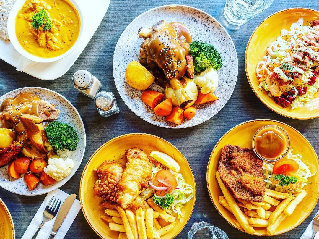 The Law Courts Hotel & Magic Moments Restaurant