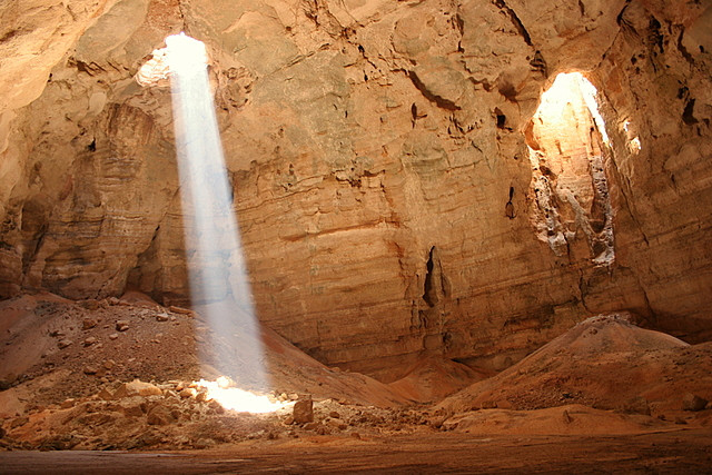 Majlis al Jinn Cave景点图片