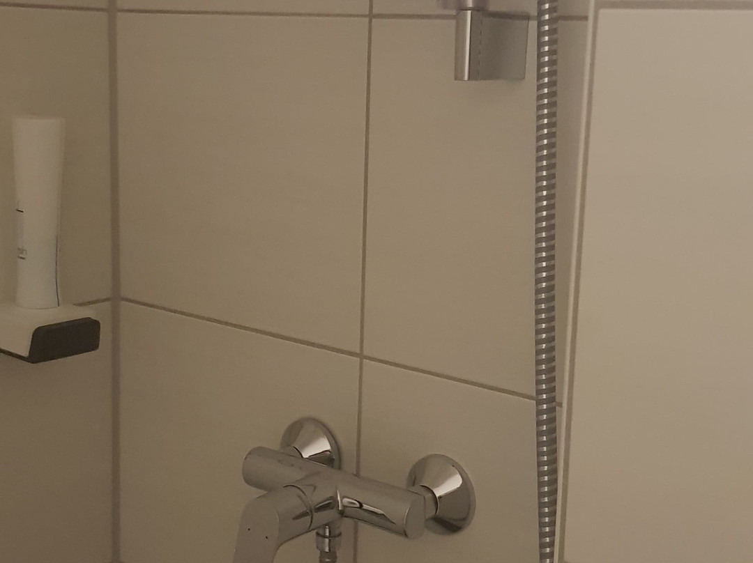 易睡酒店