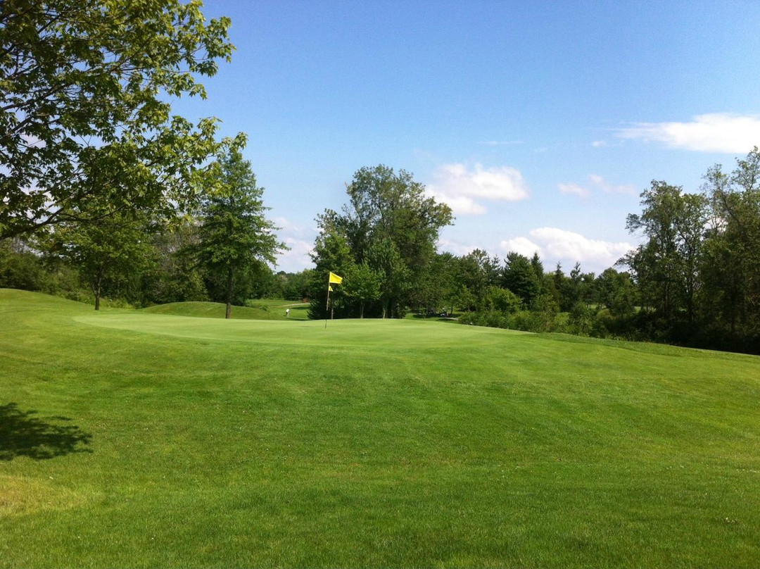 Rolling Meadows Golf & Country Club景点图片