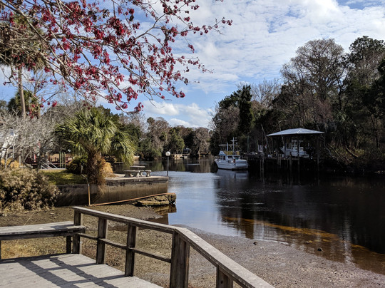 Gulf Hammock旅游景点-Winding River Garden Park