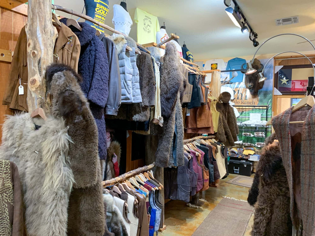 Buffalo Gold/Herd Wear Retail Store-Goodnight必去景点