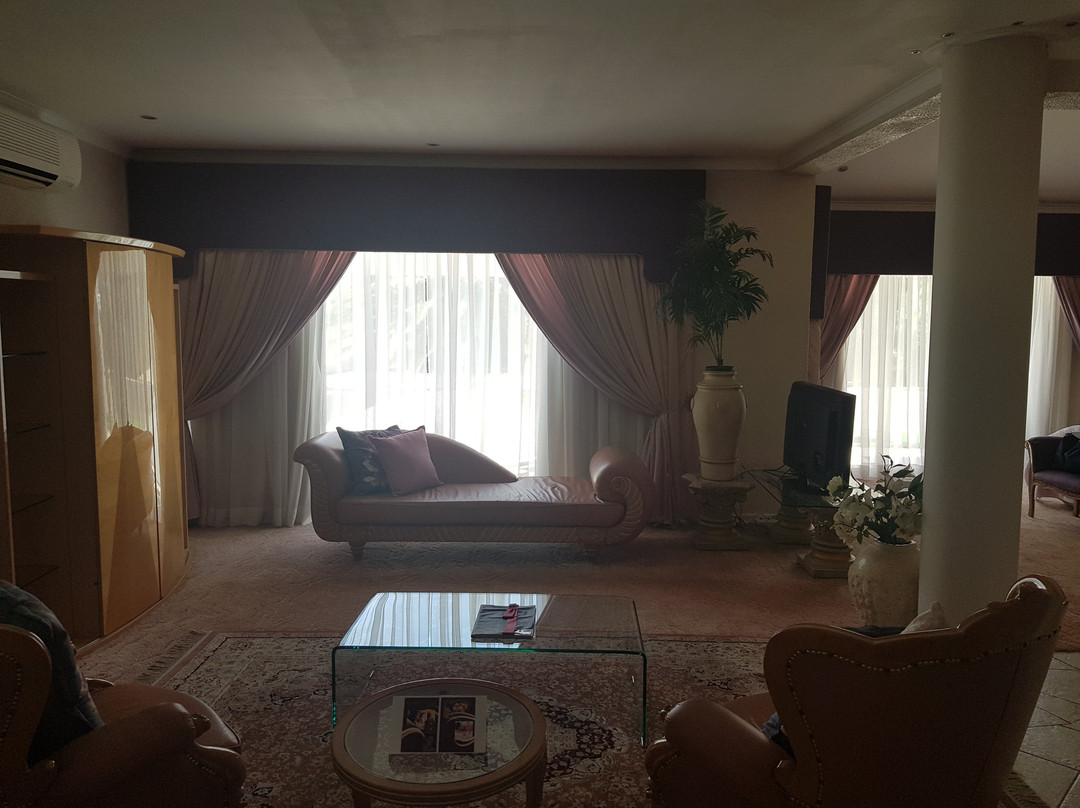 La Maison De Ville主图