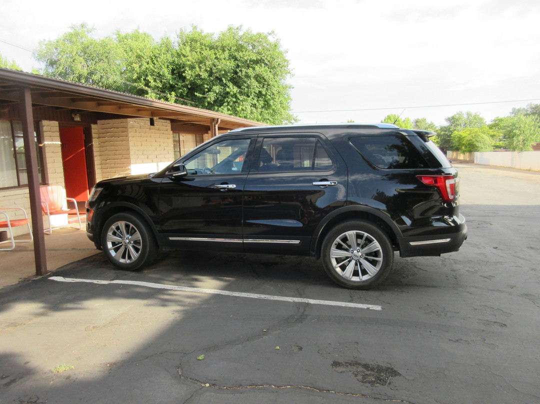 艾肯斯旅馆主图