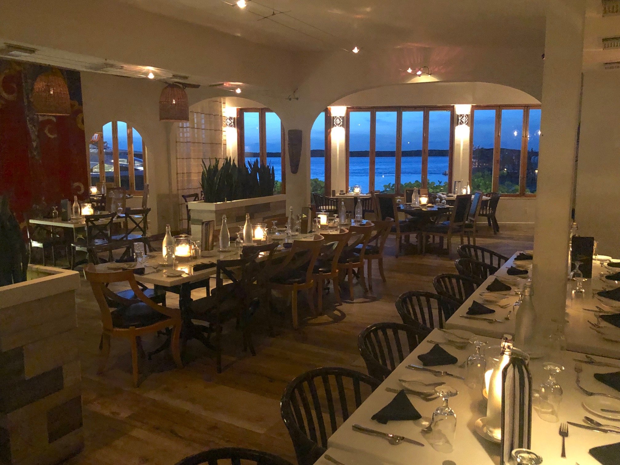 Staniel Cay Yacht Club-餐饮