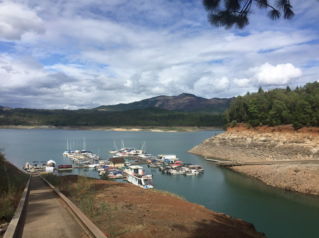 Lost Creek Lake and Marina-Trail必去景点