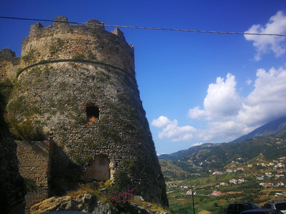Castello Aragonese景点图片