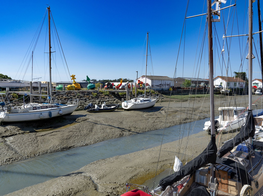 Le Port De Noirmoutier En L'île