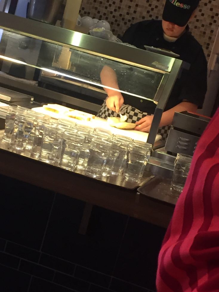 蒙斯特武器酒店-官方