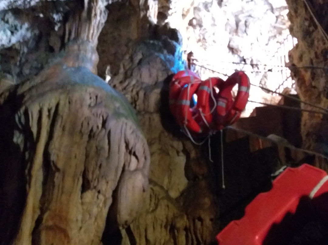 Grotta dello Smeraldo (Emerald Grotto)景点图片